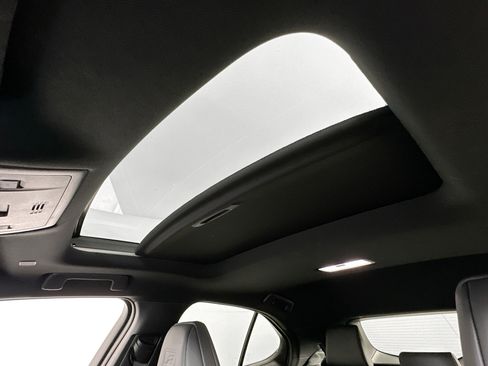 Used 2023 Lexus UX 250h F Sport image 22