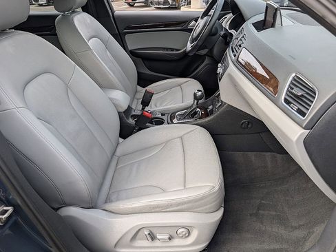 Used 2018 Audi Q3 2.0T Premium Plus w/ Premium Plus Package image 19