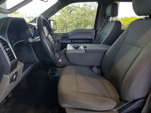 Used 2017 Ford F150 XLT w/ Equipment Group 301A Mid RWD image 17