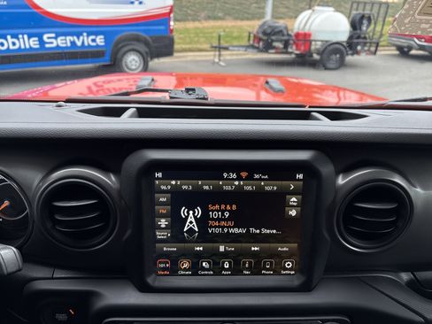 Certified 2023 Jeep Wrangler Willys image 23