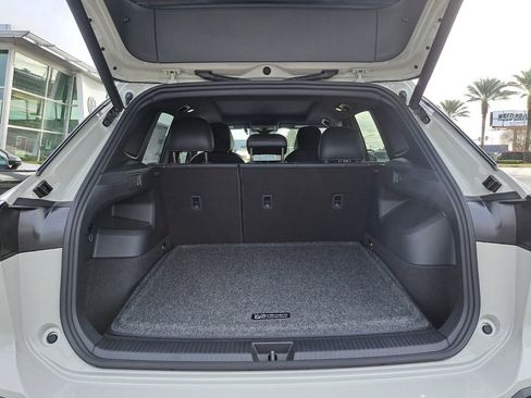 New 2026 Volkswagen Tiguan SE R-Line image 23