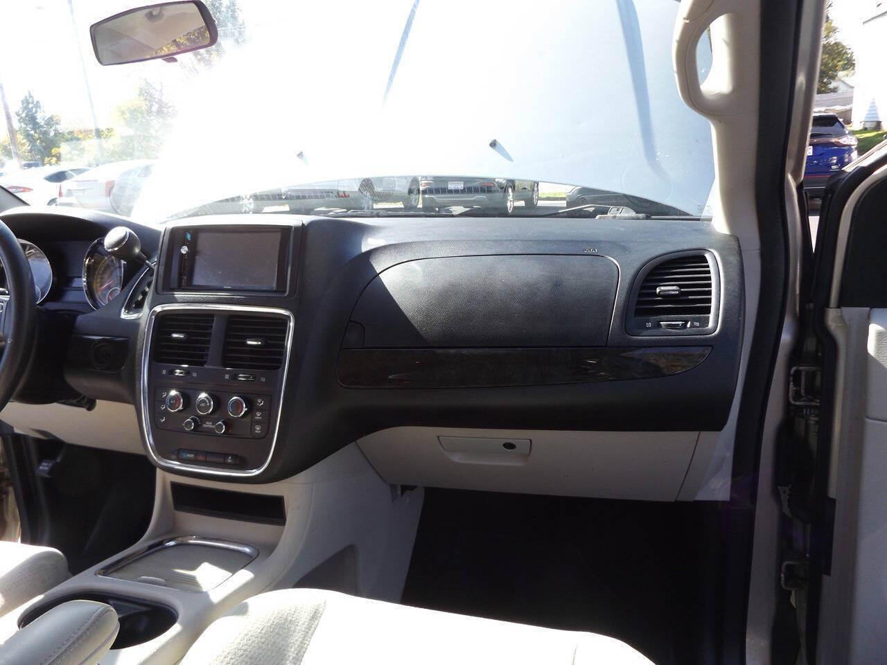 Used 2015 Dodge Grand Caravan SXT FWD image 24
