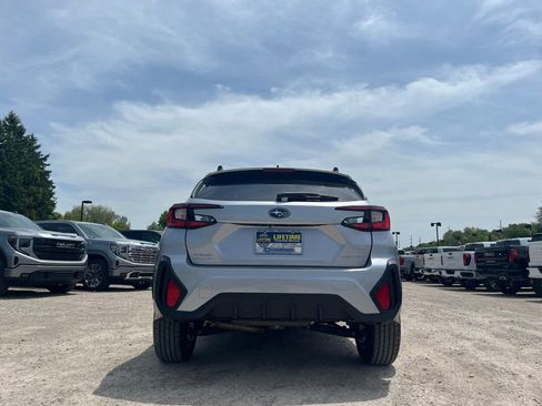 Used 2025 Subaru Crosstrek 2.0i Premium AWD/4WD image 9
