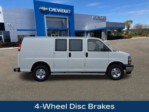 Used 2024 Chevrolet Express 2500 w/ Driver Convenience Package image 10