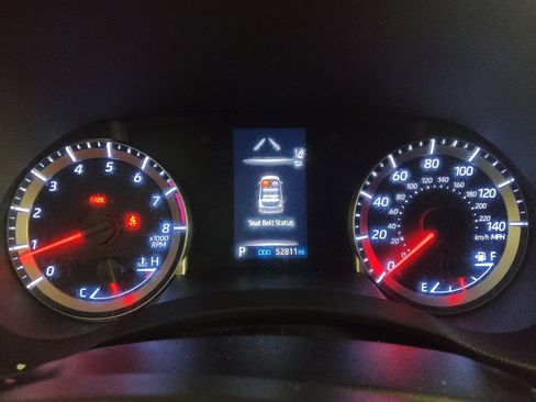 Used 2021 Toyota Highlander LE FWD image 23