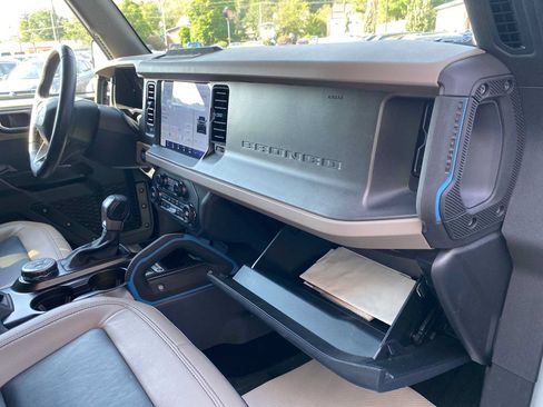 Used 2024 Ford Bronco Wildtrak AWD/4WD image 30
