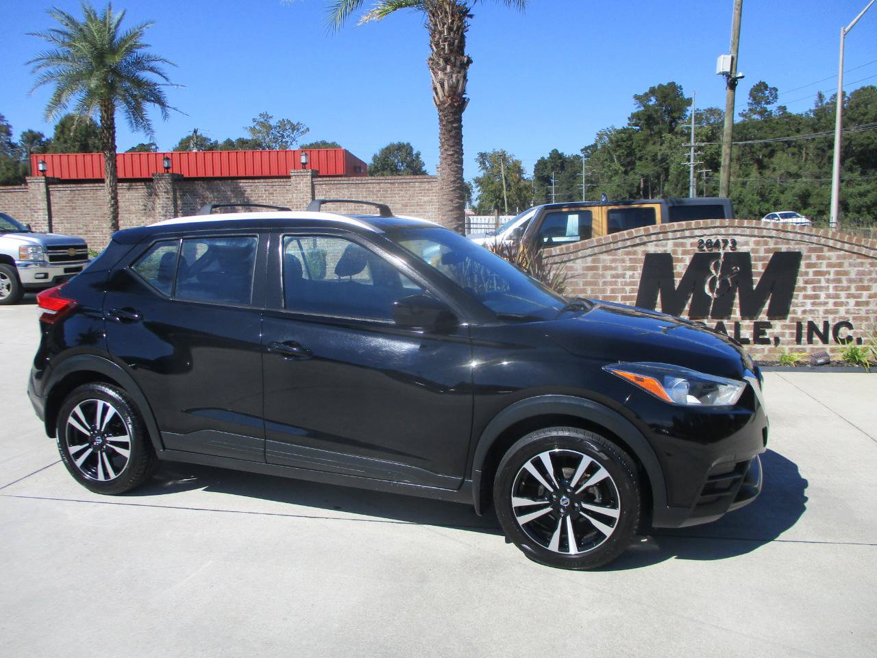 Used 2019 Nissan Kicks SV w/ Exterior Package FWD image 17