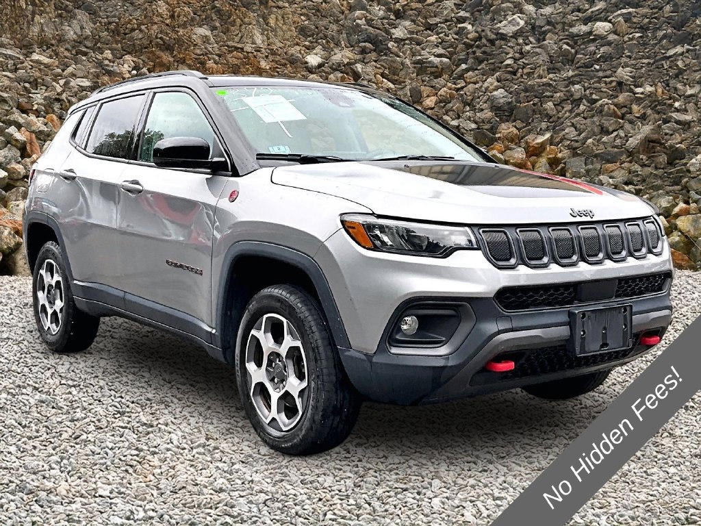Used 2022 Jeep Compass Trailhawk w/ Trailhawk Convenience Group AWD/4WD image 1