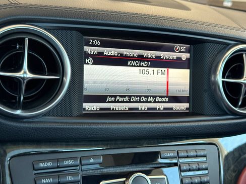 Used 2016 Mercedes-Benz SL 550 image 16