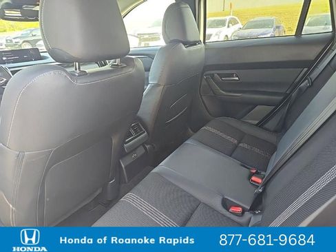 Used 2025 MAZDA CX-50 AWD 2.5 S w/ Preferred Package image 26