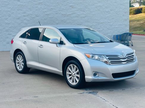 Used 2011 Toyota Venza AWD image 9