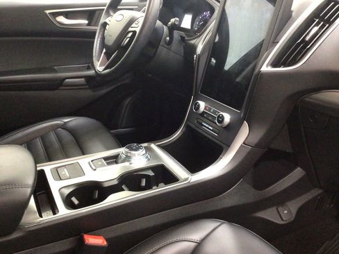 Used 2022 Ford Edge SEL w/ Convenience Package image 30