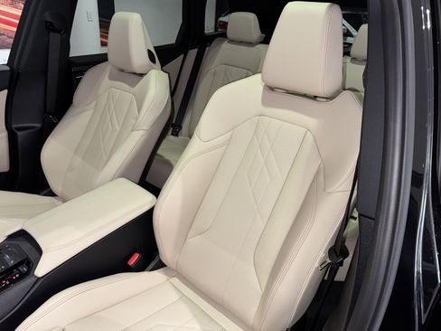 New 2026 BMW X3 xDrive30 w/ Premium Package image 24