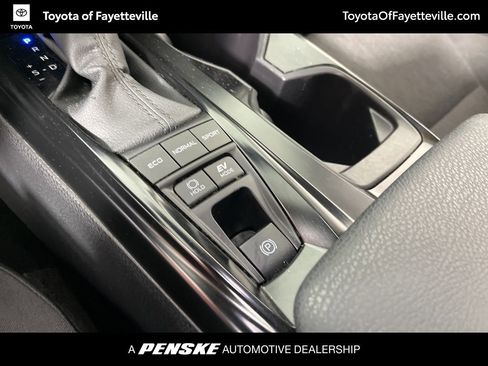 Certified 2025 Toyota Camry LE image 32