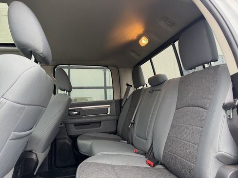 Used 2019 RAM 1500 Classic Warlock image 9