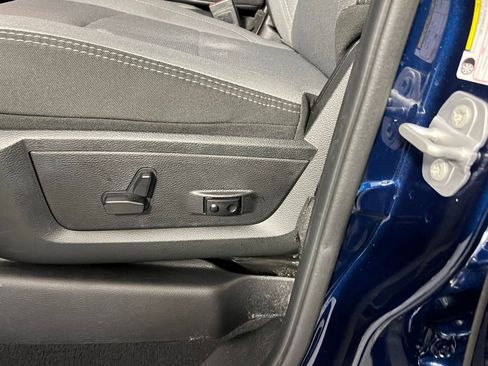 Used 2024 RAM 2500 Big Horn w/ Bed Utility Group image 22