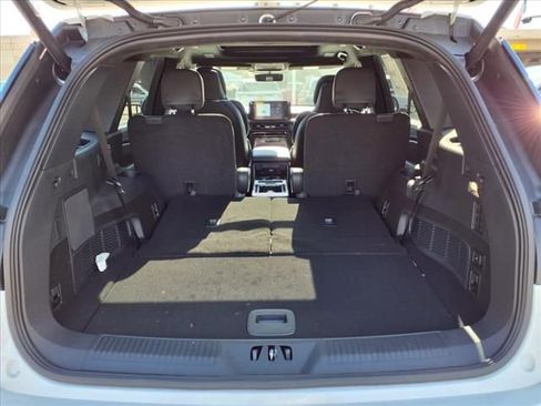 New 2025 Lincoln Aviator Black Label AWD/4WD image 16