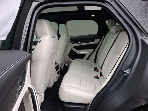 New 2026 Jaguar F-PACE R-Dynamic S image 8