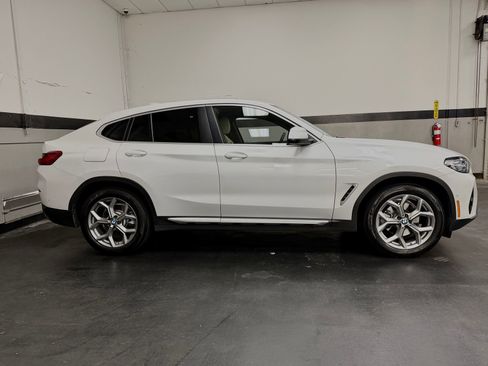 Used 2023 BMW X4 xDrive30i w/ Parking Assistance Package AWD/4WD image 5