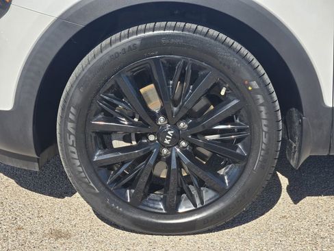 Used 2020 Kia Telluride SX w/ Towing Package image 11