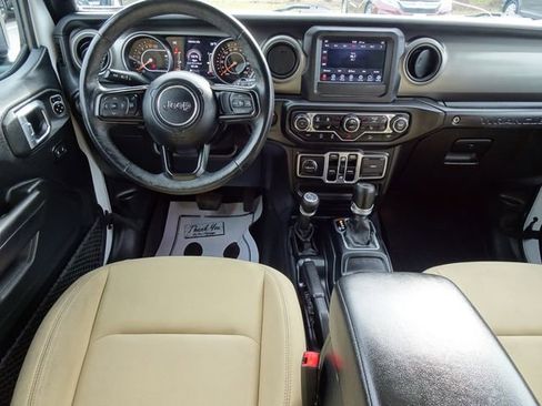 Used 2018 Jeep Wrangler Unlimited Sport S AWD/4WD image 19