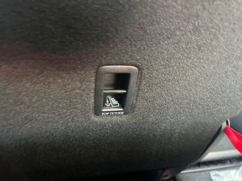 New 2026 Volkswagen Atlas Peak Edition image 37