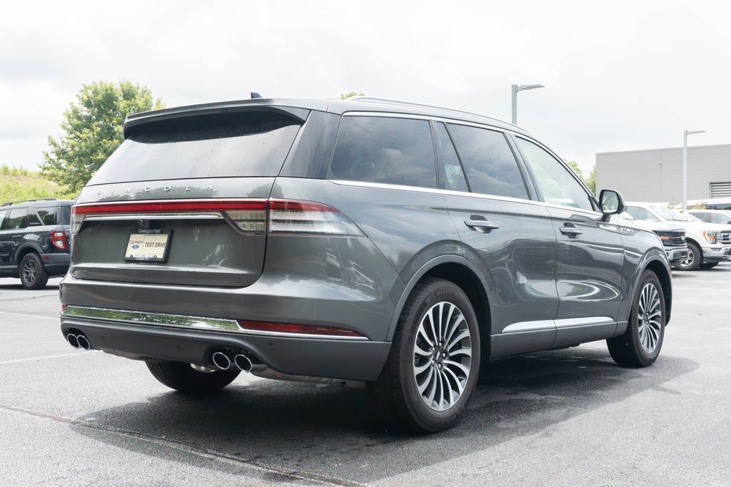 Used 2023 Lincoln Aviator Reserve RWD image 10