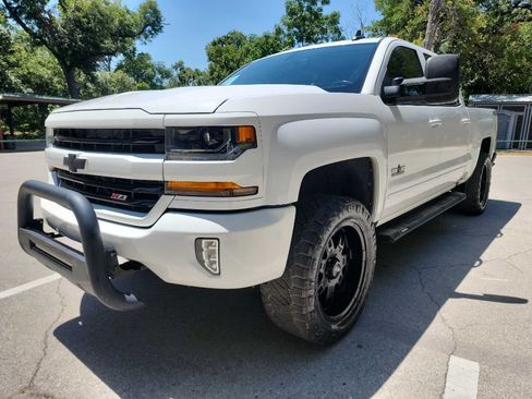 Used 2017 Chevrolet Silverado 1500 LT w/ Texas Edition AWD/4WD image 4