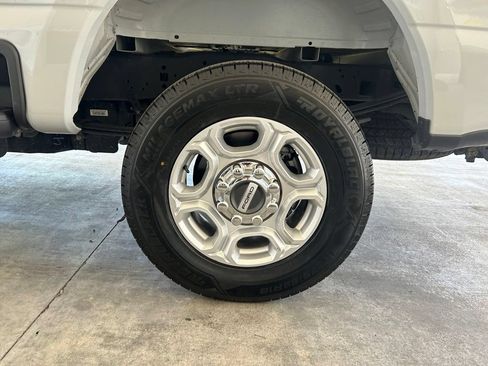 Used 2026 Ford F250 XLT AWD/4WD image 17