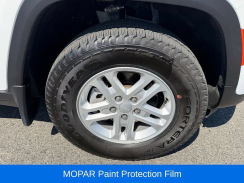 Certified 2024 Jeep Grand Cherokee Laredo w/ MOPAR Finishing Package RWD image 16