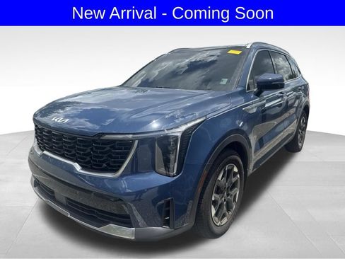 Used 2025 Kia Sorento S w/ Panoramic Sunroof Package FWD image 2