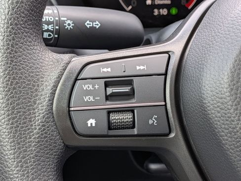 New 2026 Honda HR-V LX image 17