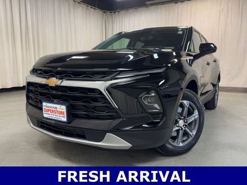 Used 2025 Chevrolet Blazer LT AWD/4WD image 13