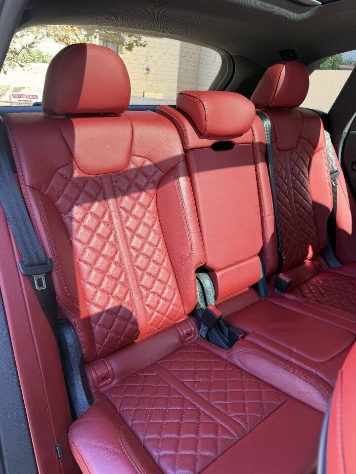 Used 2019 Audi SQ5 Prestige AWD/4WD image 17