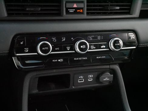 Used 2023 Honda Pilot EX-L image 23