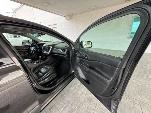 Used 2018 GMC Acadia SLT AWD/4WD image 15