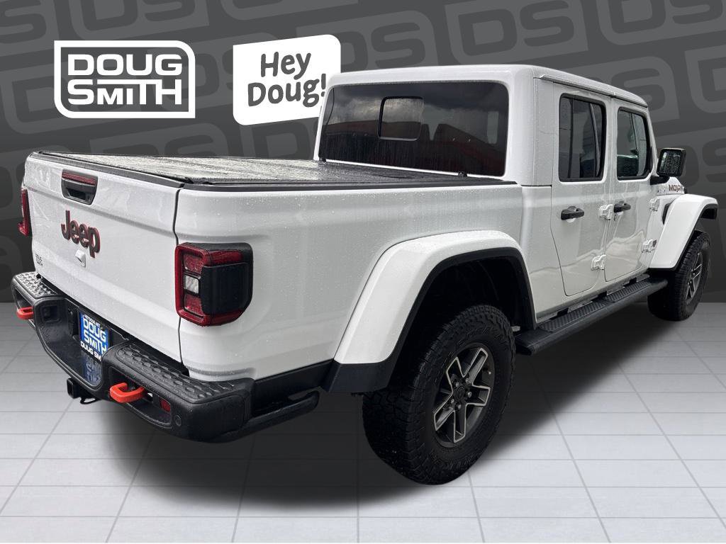 Used 2025 Jeep Gladiator Mojave AWD/4WD image 4