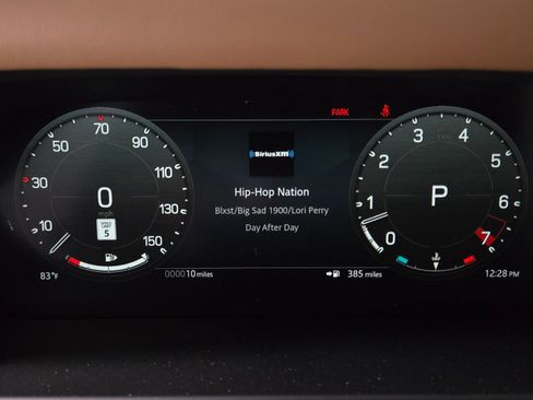 New 2026 Land Rover Defender 130 X-Dynamic SE AWD/4WD image 33