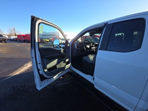 New 2026 Ford F550 4x4 Supercab Super Duty image 9