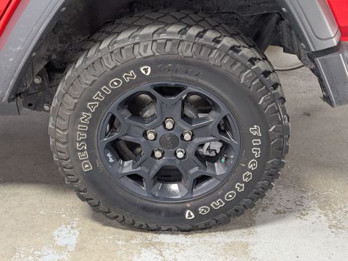 Used 2023 Jeep Wrangler Unlimited AWD/4WD image 25