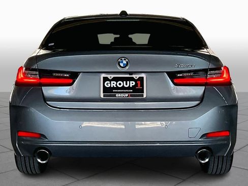 Used 2023 BMW 330i Sedan w/ Premium Package image 5