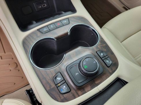 Used 2022 GMC Acadia Denali w/ Denali Ultimate Package image 24