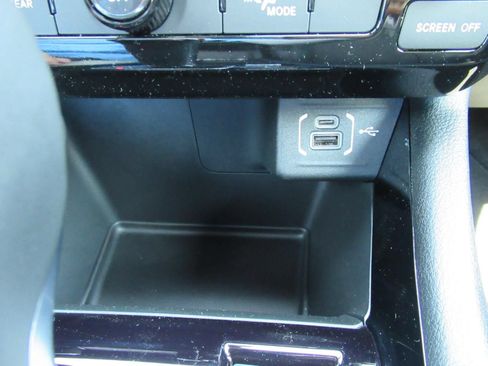 New 2026 Jeep Compass Latitude AWD/4WD image 27