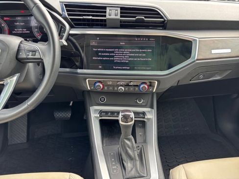 Used 2022 Audi Q3 2.0T Premium Plus w/ Premium Plus Package image 14