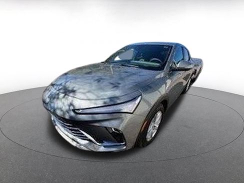 Used 2025 Buick Envista Preferred image 3