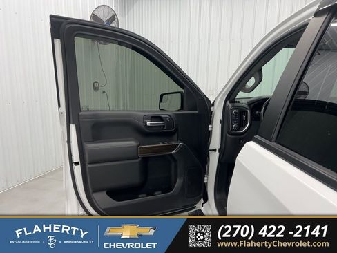 Used 2020 Chevrolet Silverado 1500 LT w/ All-Star Edition image 8