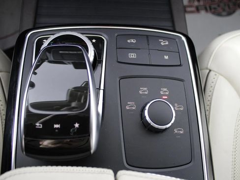 Used 2019 Mercedes-Benz GLS 450 4MATIC image 24