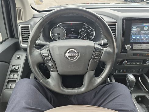 Used 2023 Nissan Frontier SV w/ Technology Package image 26