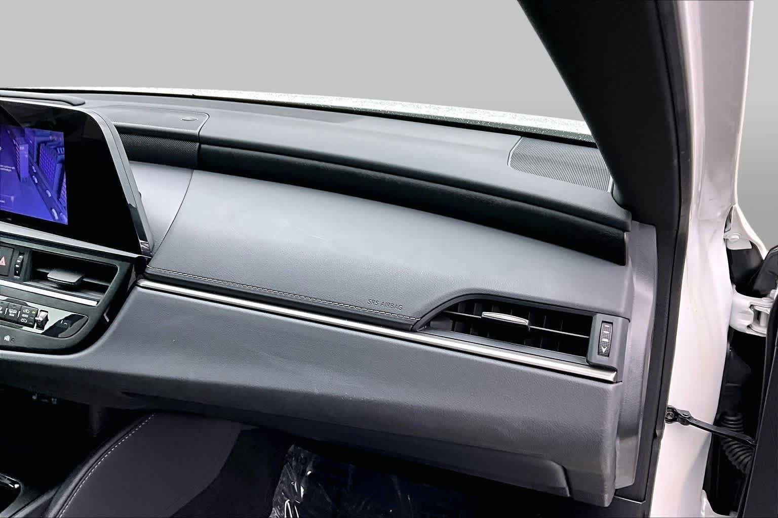Used 2024 Lexus ES 350 w/ Premium Package FWD image 19
