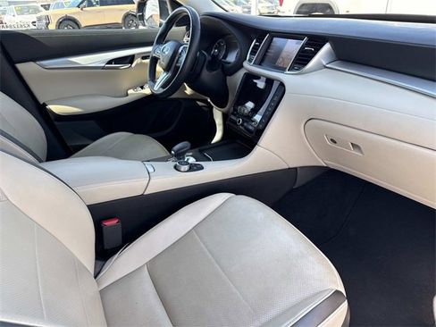 Used 2020 INFINITI QX50 Sensory w/ Proactive Package image 18